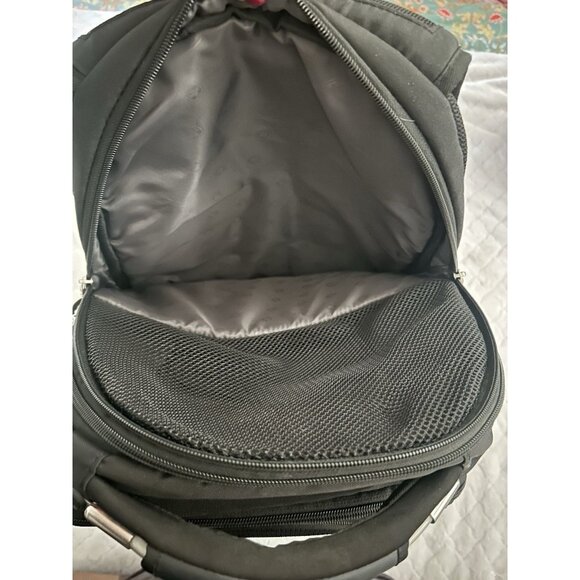 SWISSGEAR Scan Smart TSA Laptop 17.5" Backpack - Black: College Softside Bag - Picture 5 of 11